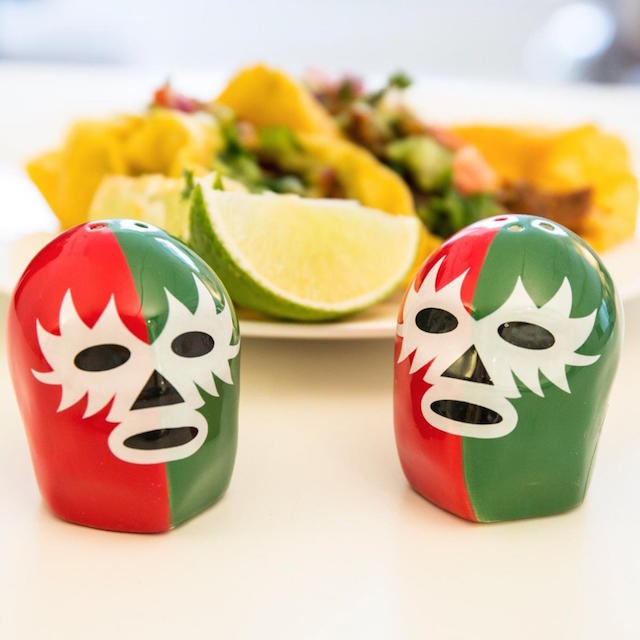 Dos luchadores Salt &amp; Pepper, Kikkerland